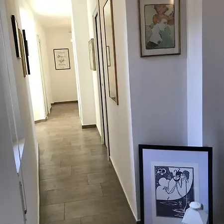 La Dimora Delle Muse Alojamento de Acomodação e Pequeno-almoço