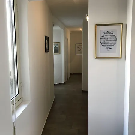 La Dimora Delle Muse Alojamento de Acomodação e Pequeno-almoço 3*